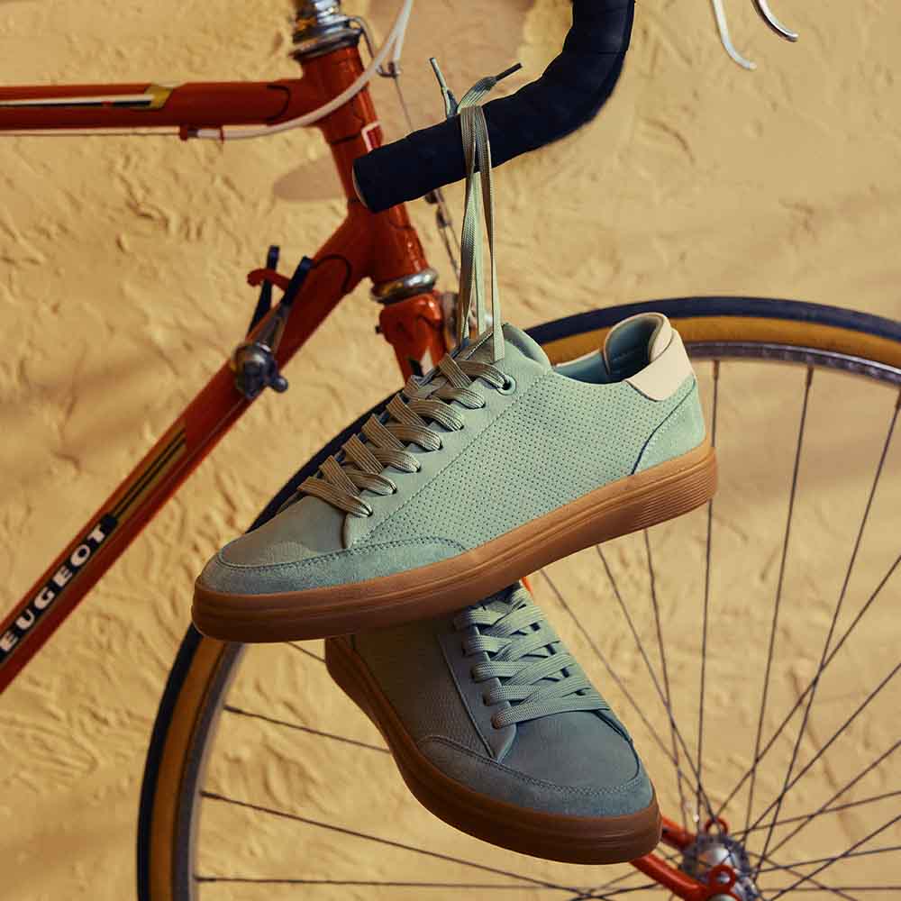 Stepup-In Men's Green Low-Top image number 2